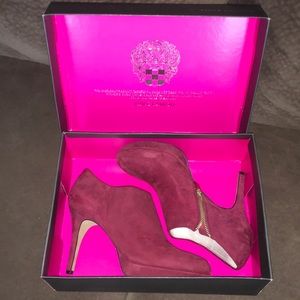 Vince Camuto Burgundy Suede Booties
